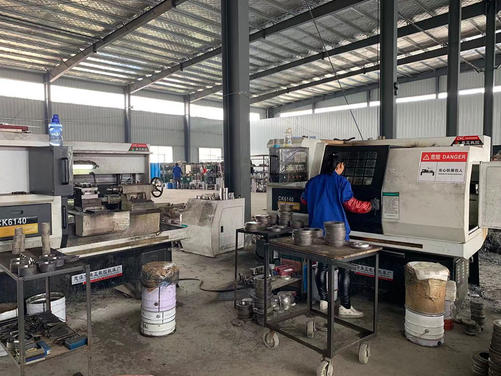 Lathe-turining